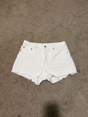 Levi's White High-Rise Frayed Denim Shorts